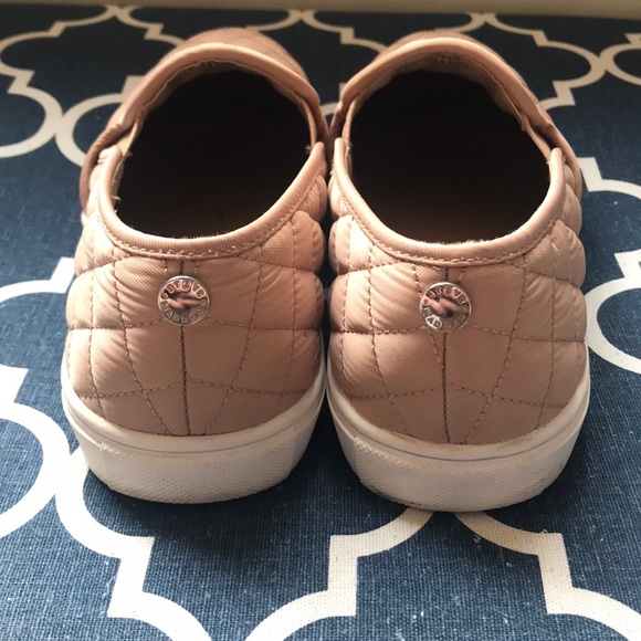 Steve Madden sneakers Size 8. Great condition. - Picture 4 of 6